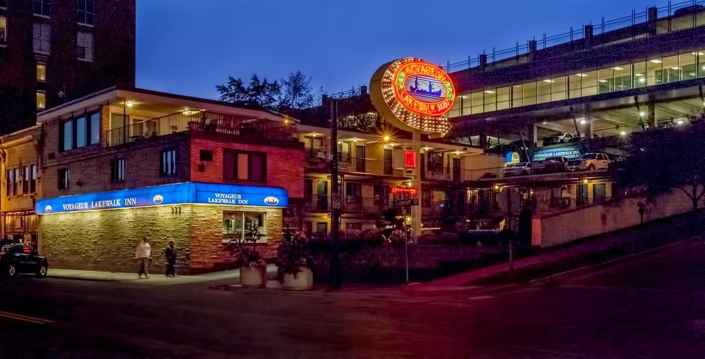 דולות Voyageur Lakewalk Inn מראה חיצוני תמונה