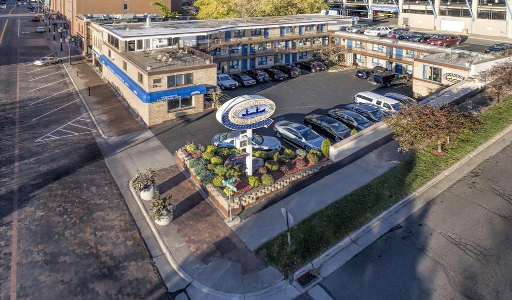 דולות Voyageur Lakewalk Inn מראה חיצוני תמונה
