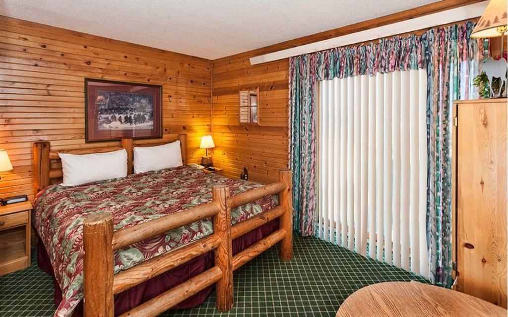 דולות Voyageur Lakewalk Inn מראה חיצוני תמונה