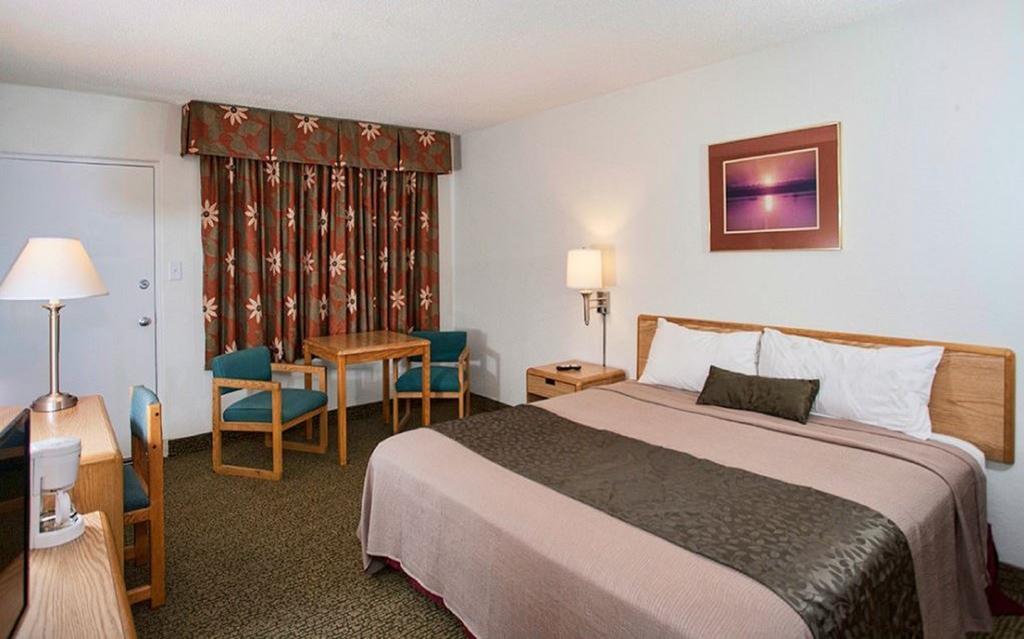 דולות Voyageur Lakewalk Inn מראה חיצוני תמונה