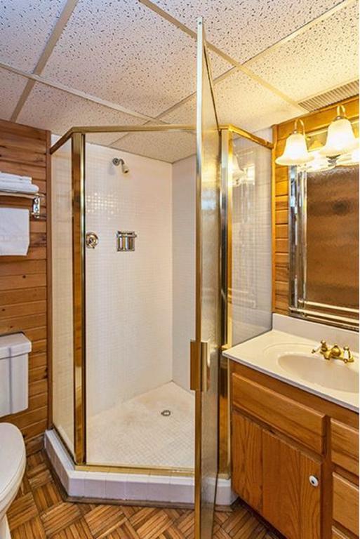 דולות Voyageur Lakewalk Inn מראה חיצוני תמונה